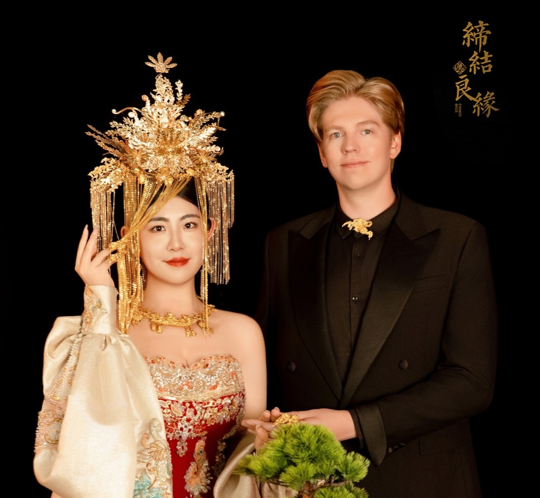 Mary and Lachlan in traditional attire